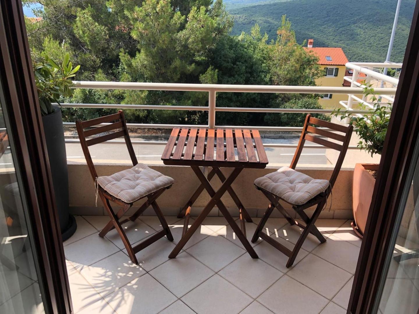 Gorgeous Biserka Apartment Near The Sea Rabac Exterior foto